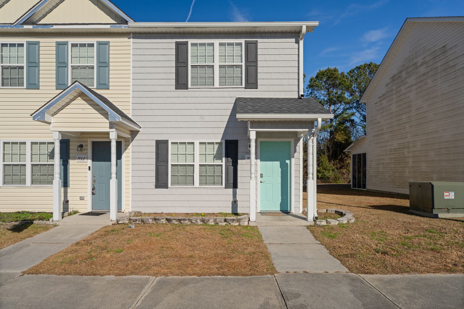 Jacksonville Townhome: 2000 Grandeur Ave