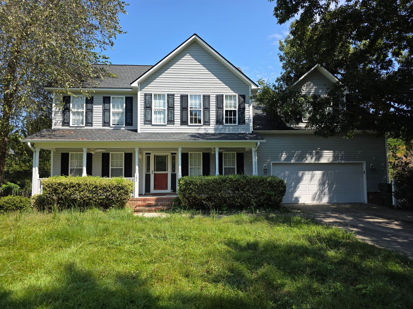 Jacksonville House: 184 E Ridge Ct