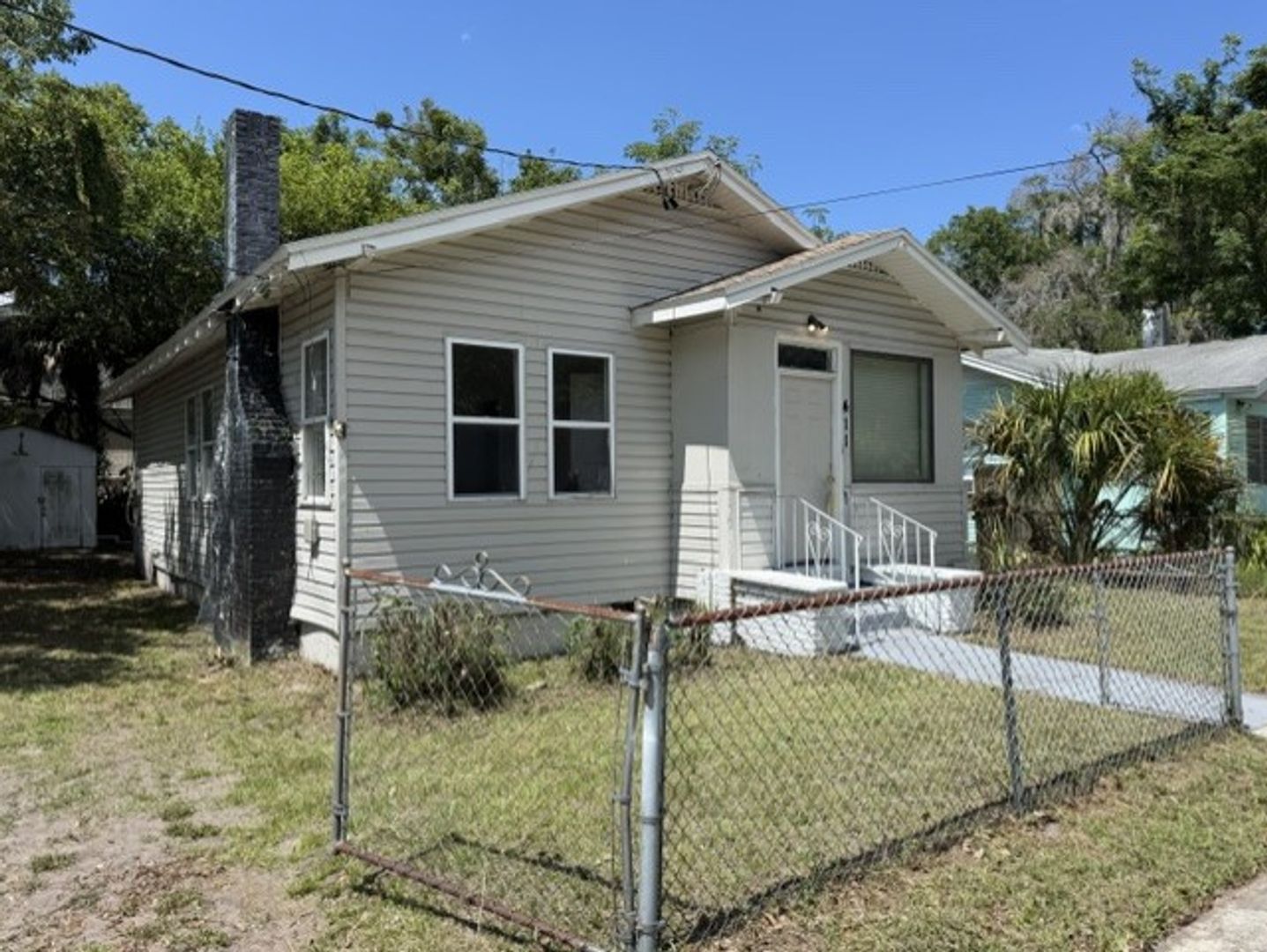 Jacksonville House: 411 West 41st  St.