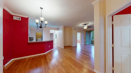 Nice 3 bedroom, 2 bathroom for rent at Villa Medici in the heart of the Southside area! – photo 1