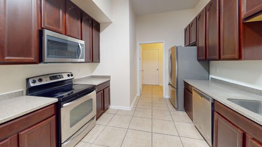 Step into luxury with this stunning 3-bedroom, 2-bathroom condo in Herons Landing. – photo 1