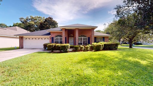 Well-maintained, freshly painted, one-owner home in the highly sought-after Julington Creek Plantation – photo 1