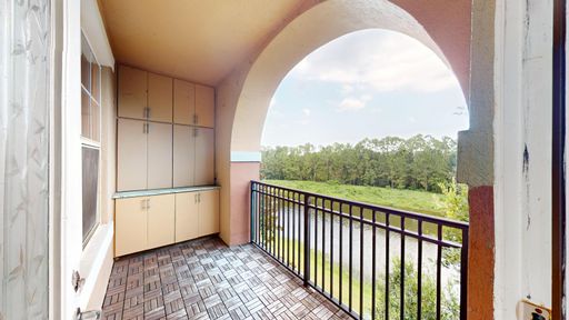 Live in the Heart of the St. Johns Town Center – photo 1