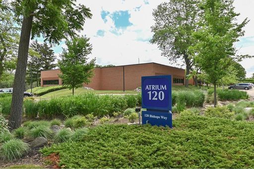 120 Bishops Way – photo 1