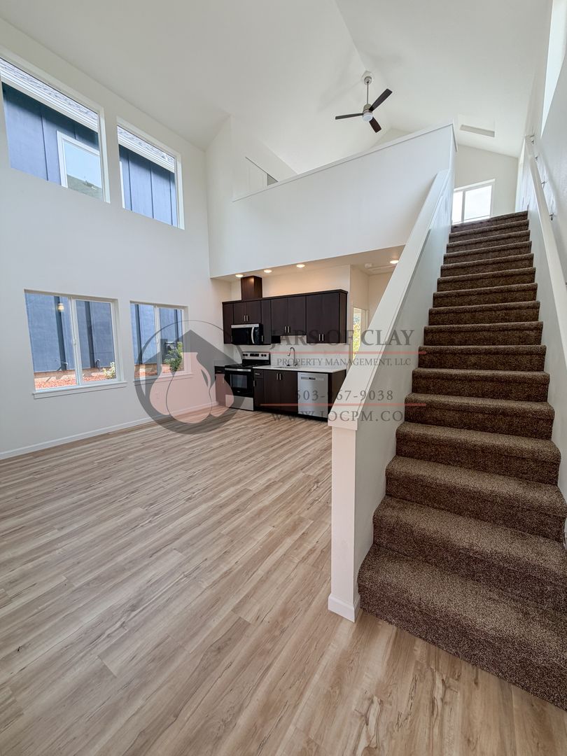 2026-1809 - 2576 - Schurman Cottages 2 of 9