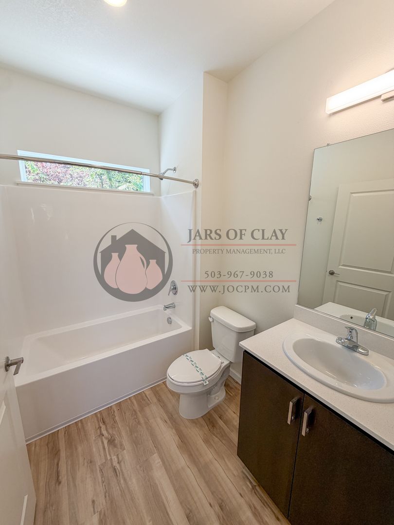 2026-1809 - 2552 - Schurman Cottages 4 of 7