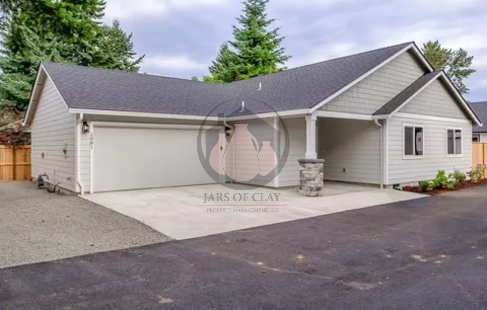 Salem House: 1081 Baxter Rd SE