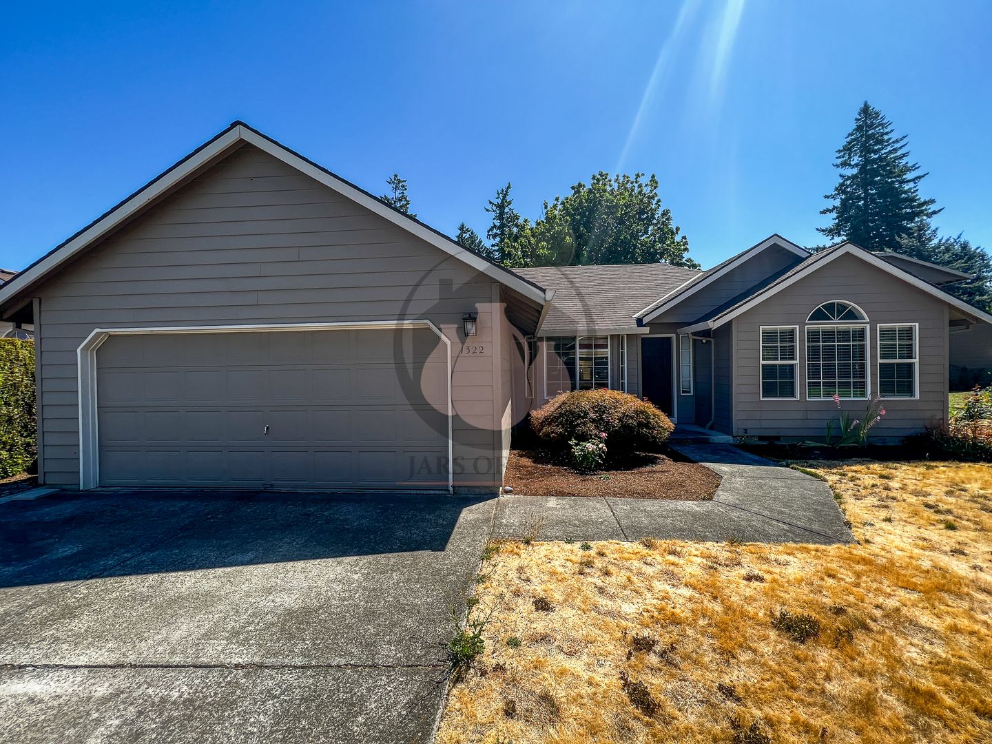 Canby House: 1322 S Birch Ct