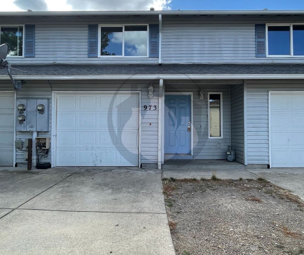 Charter Triplex #2022-1085