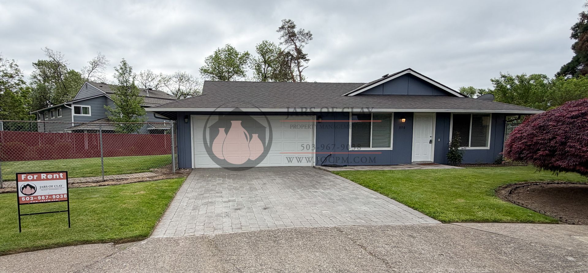 Salem House: 3370 Beacon Ct NE