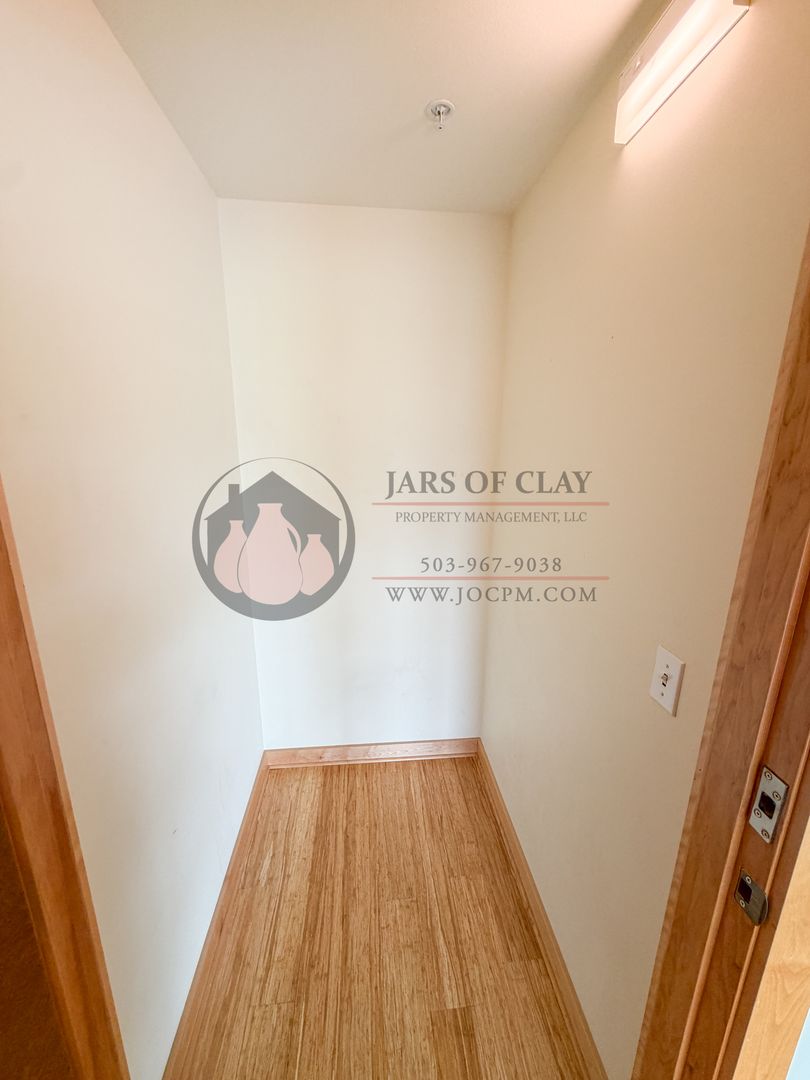 295 Church St. SE #403 11 of 11