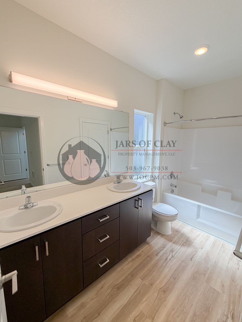 2026-1809 - 2536 - Schurman Cottages 6 of 10