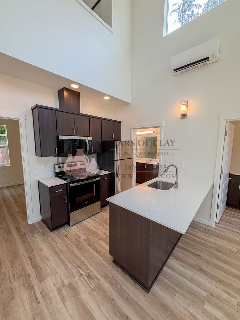 2026-1809 - 2536 - Schurman Cottages 3 of 10