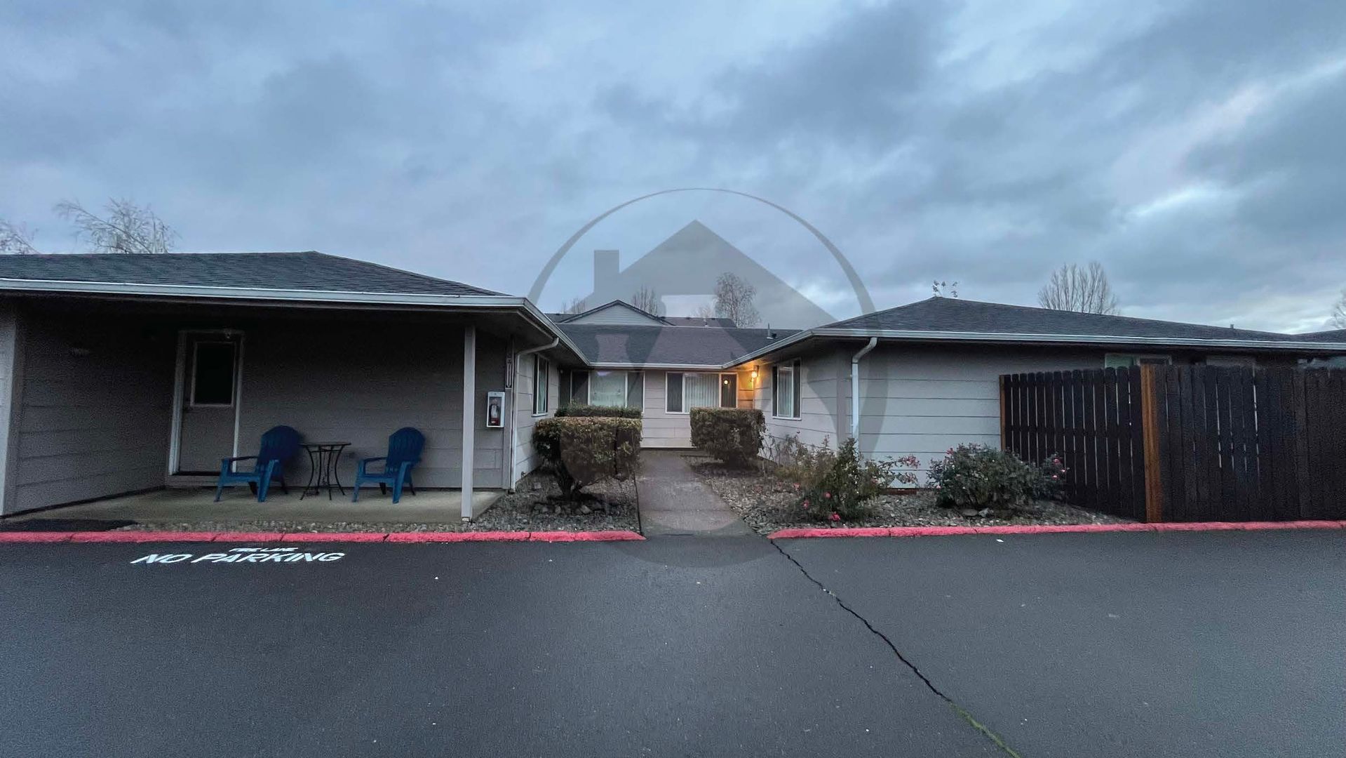 Salem Apartment: 1524 Park Ave NE