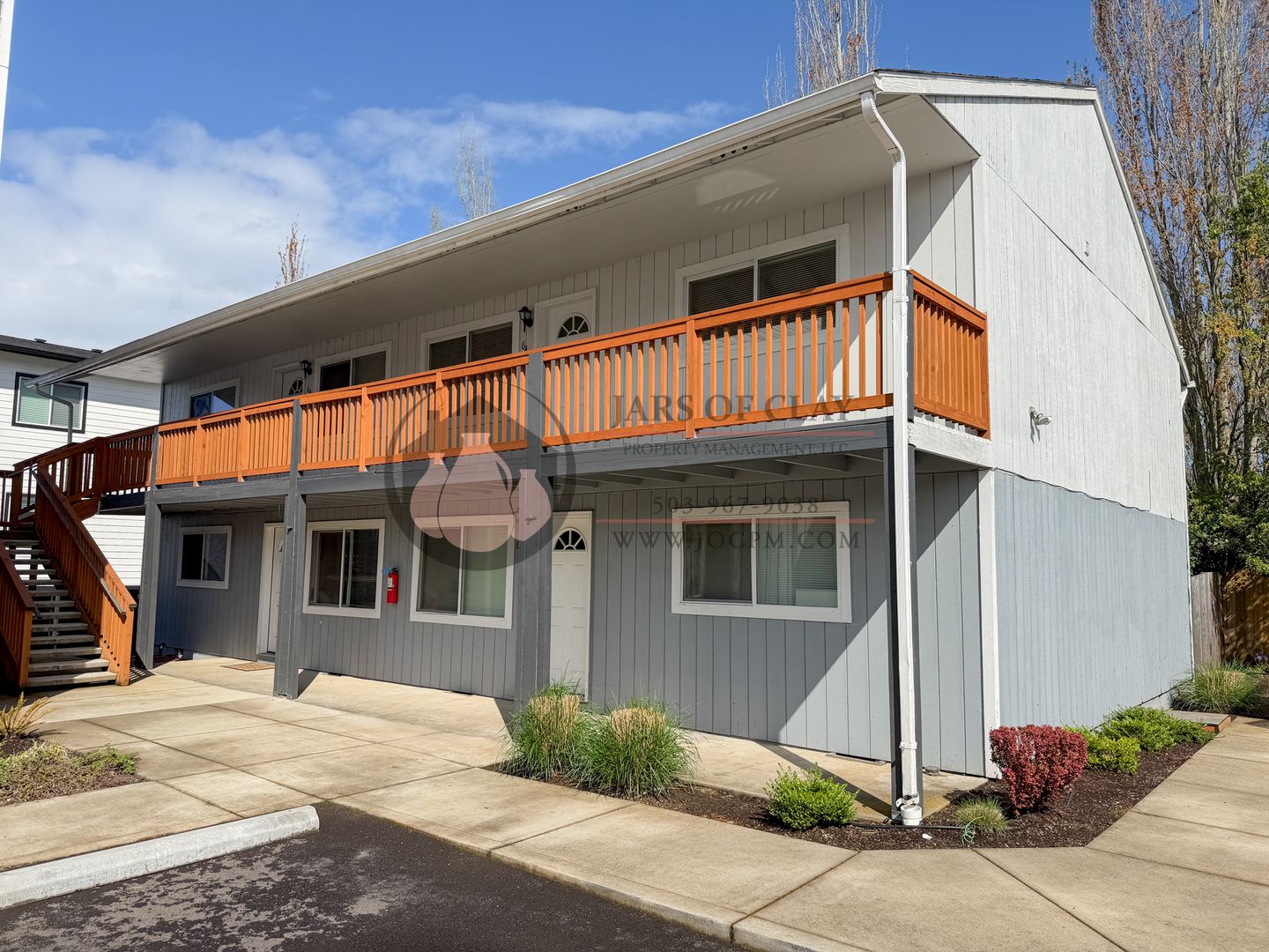 Keizer Apartment: 621-646 Plymouth Dr NE