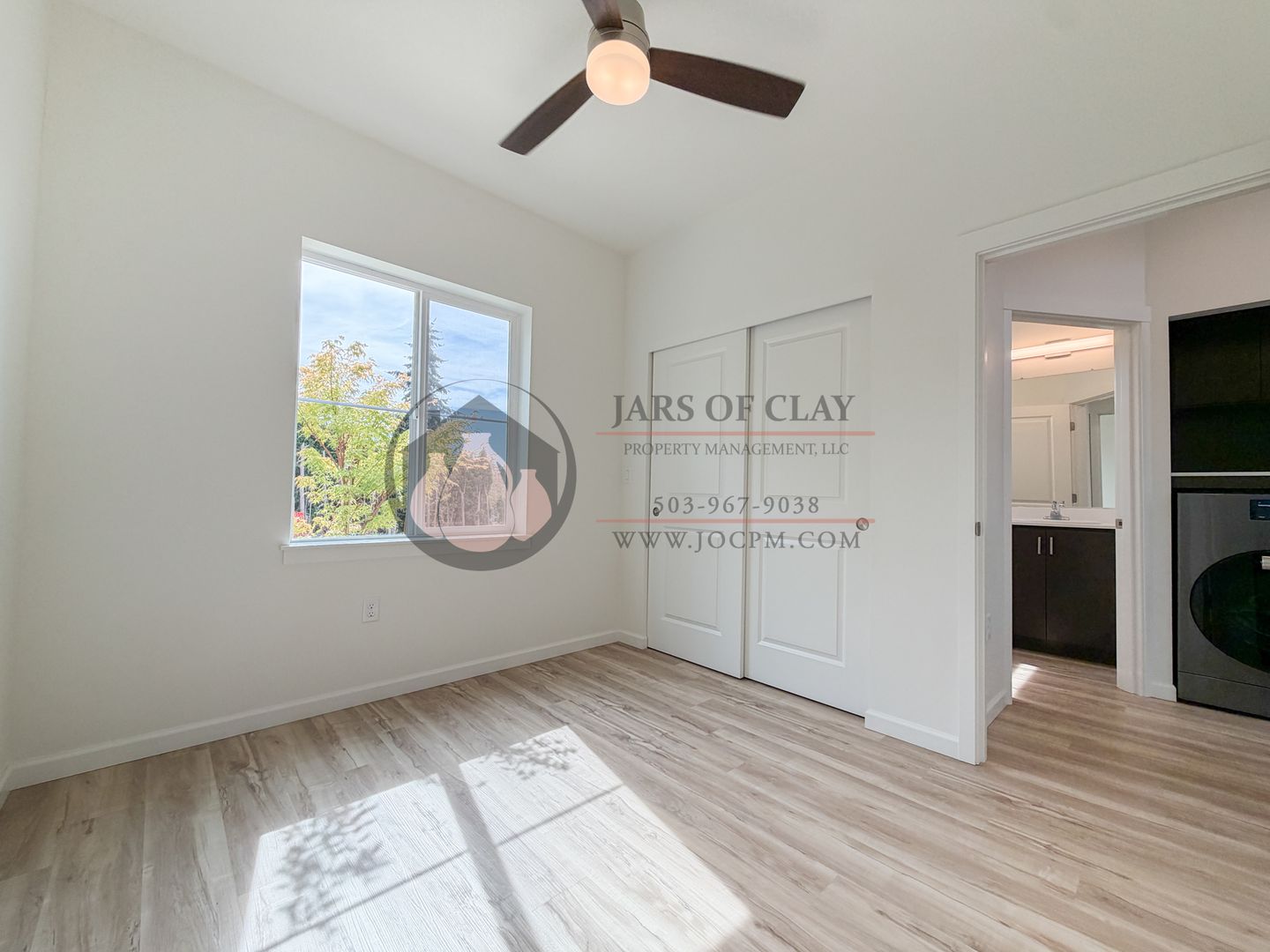 2026-1809 - 2576 - Schurman Cottages 7 of 9