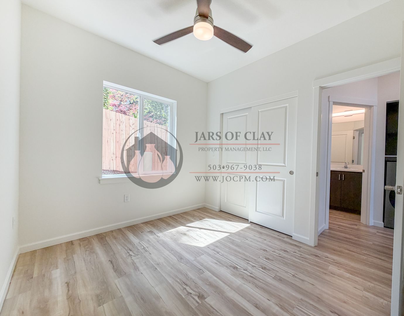 2026-1809 - 2552 - Schurman Cottages 5 of 7