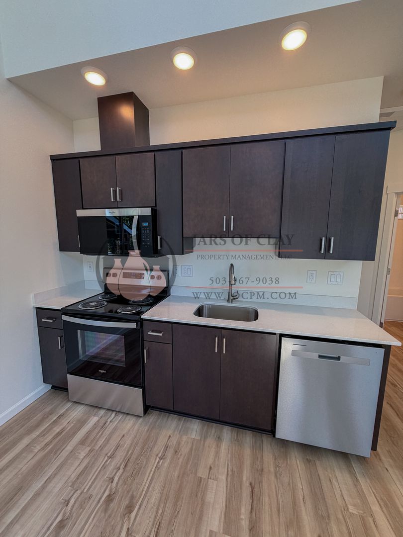 2026-1809 - 2520 - Schurman Cottages 3 of 9