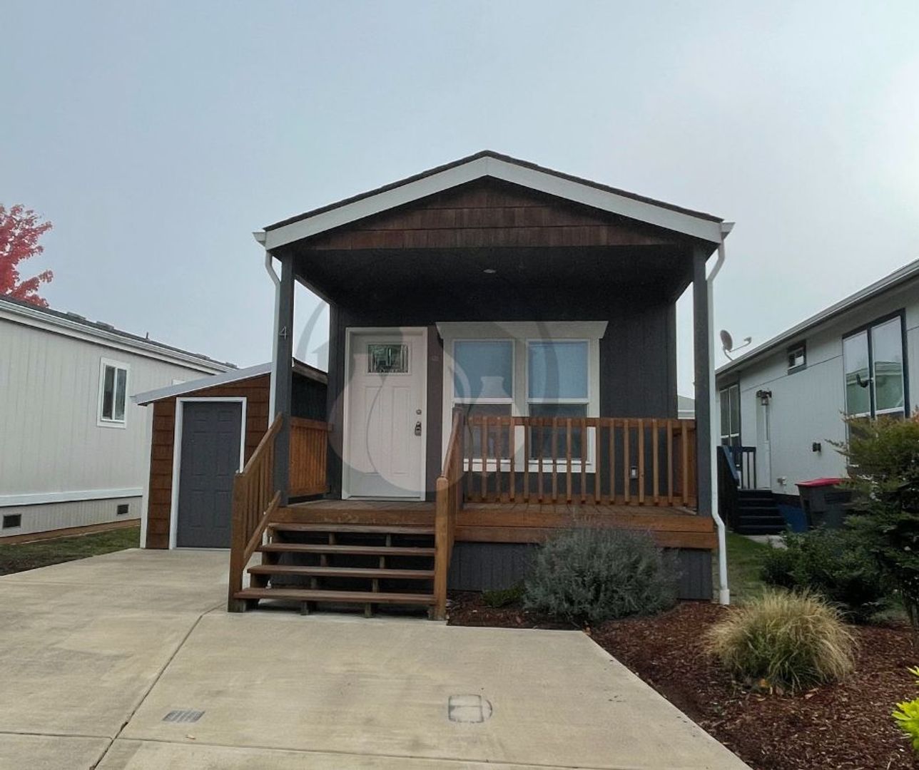 Sheridan Apartment: 515 SE Sheridan Rd