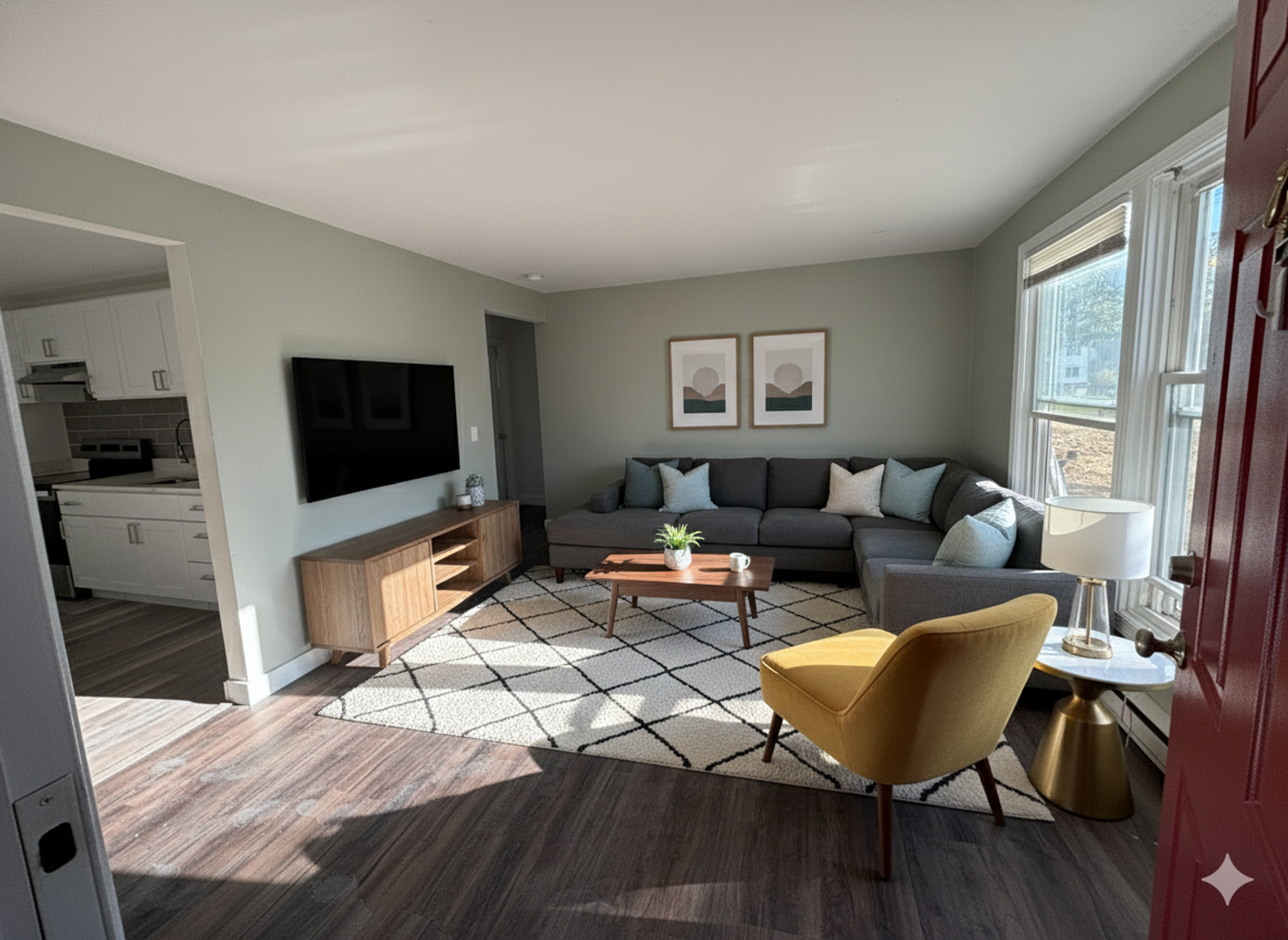 Boscawen Apartment: 180 N Main St