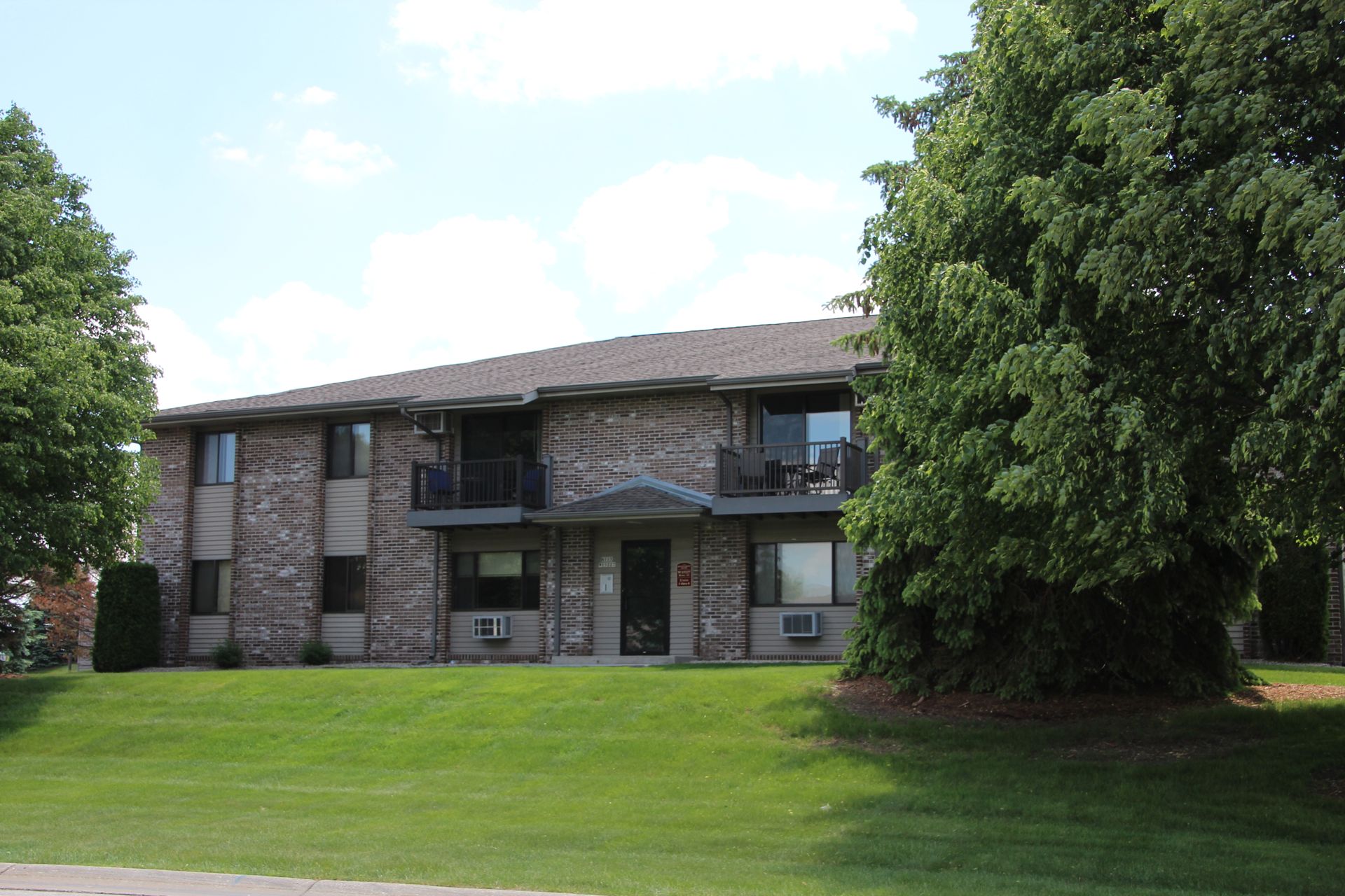 Germantown Apartment: N113 W15208 Montgomery Drive