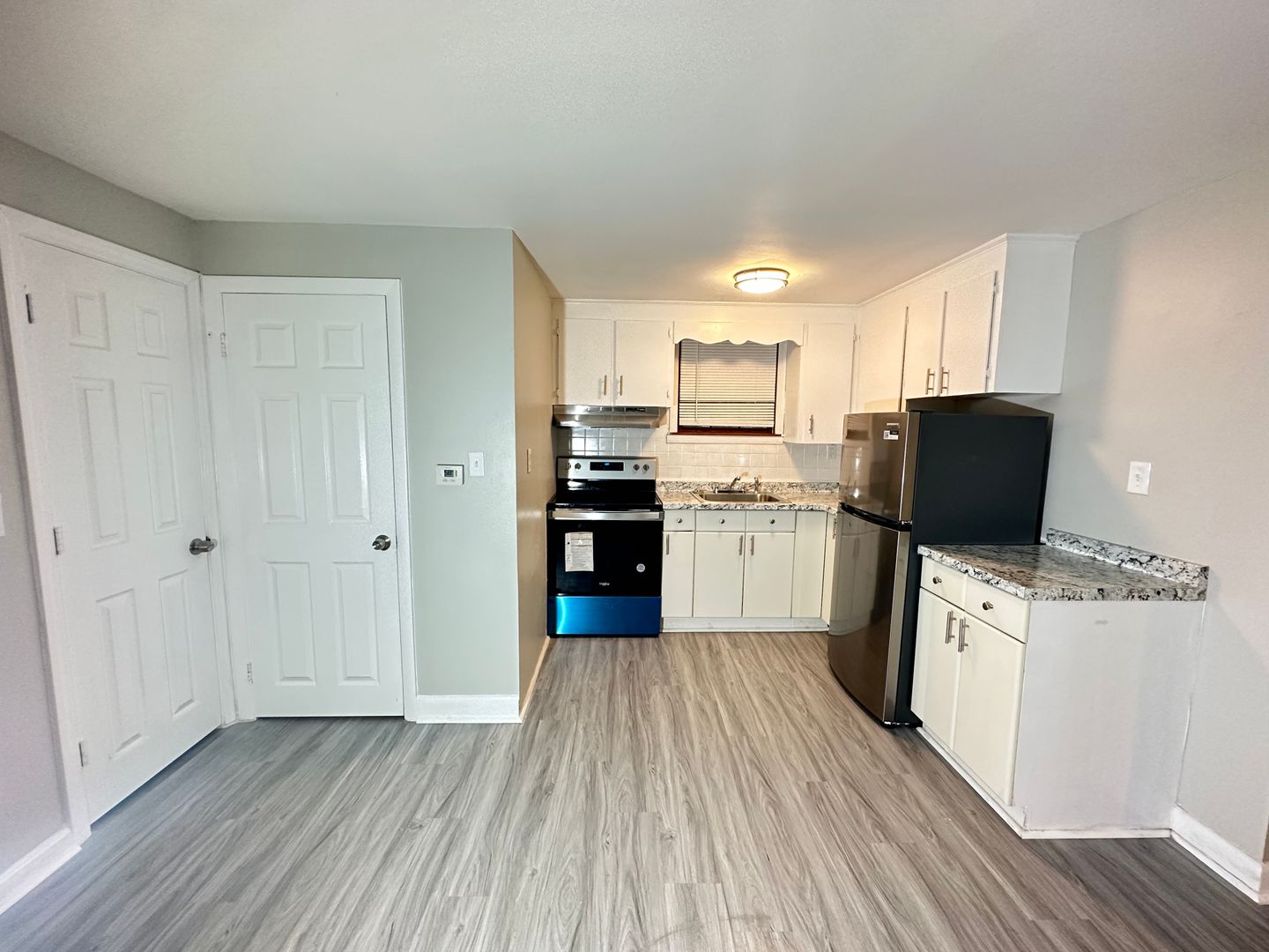 Kingston Apartment: 2 Main St