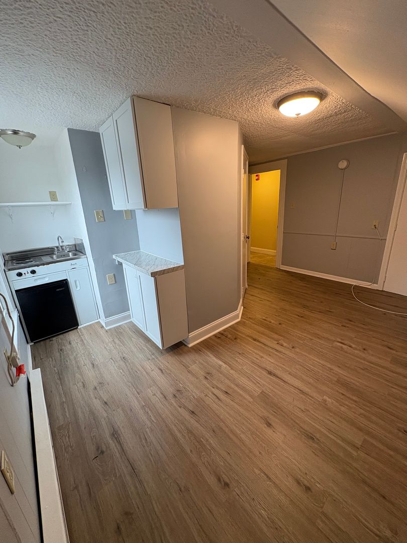 Nashua Apartment: 14-20 Amory St