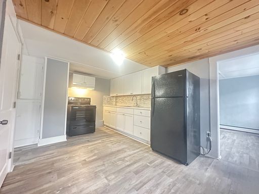 2 Bed 1 Bath All Utilities Included