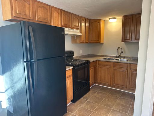 2 Bed 1.5 Bath Rental at 196 N Main St, Unit B, Franklin, NH – photo 1