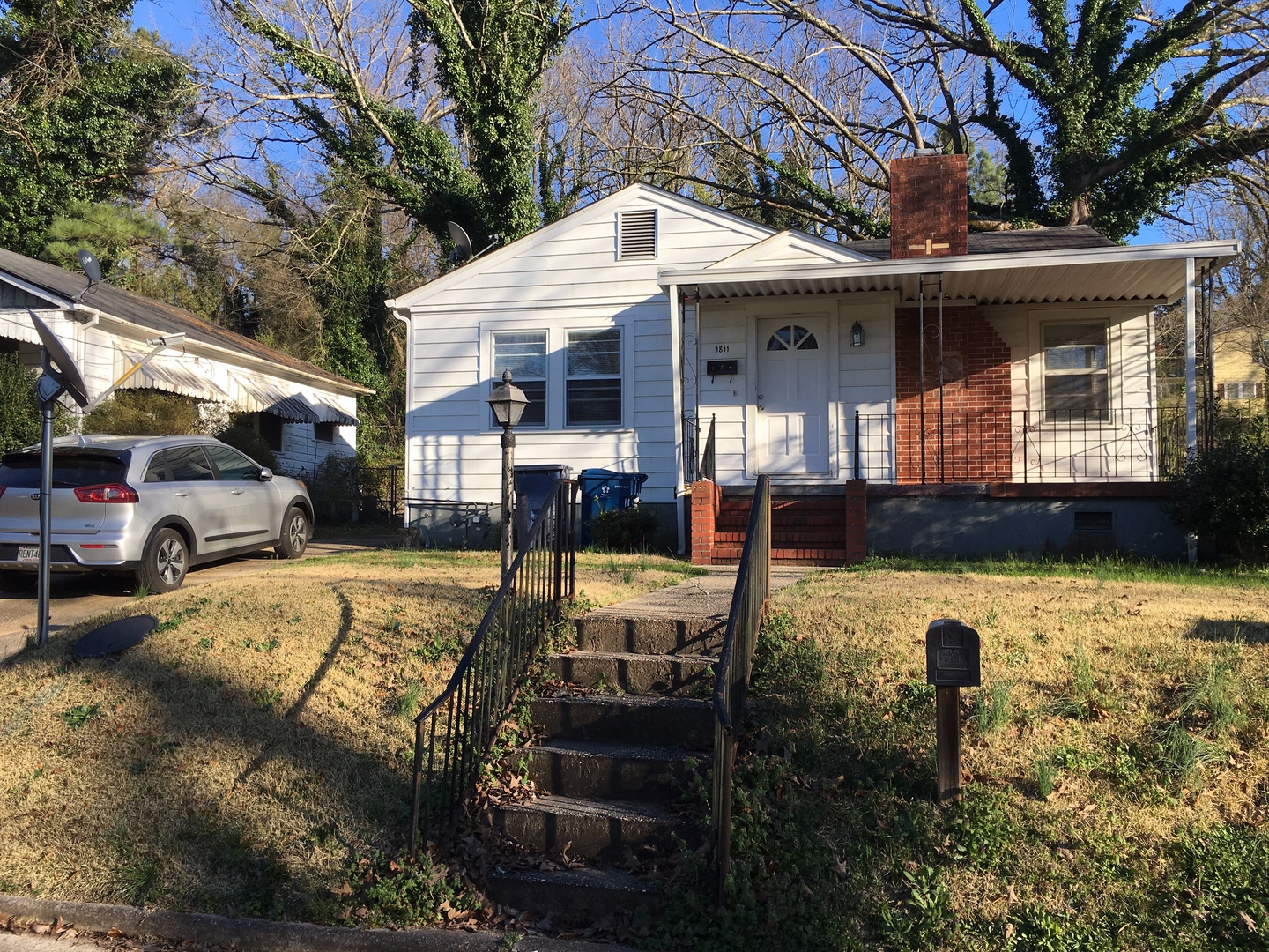 Anniston House: 1811 Thomas Avenue