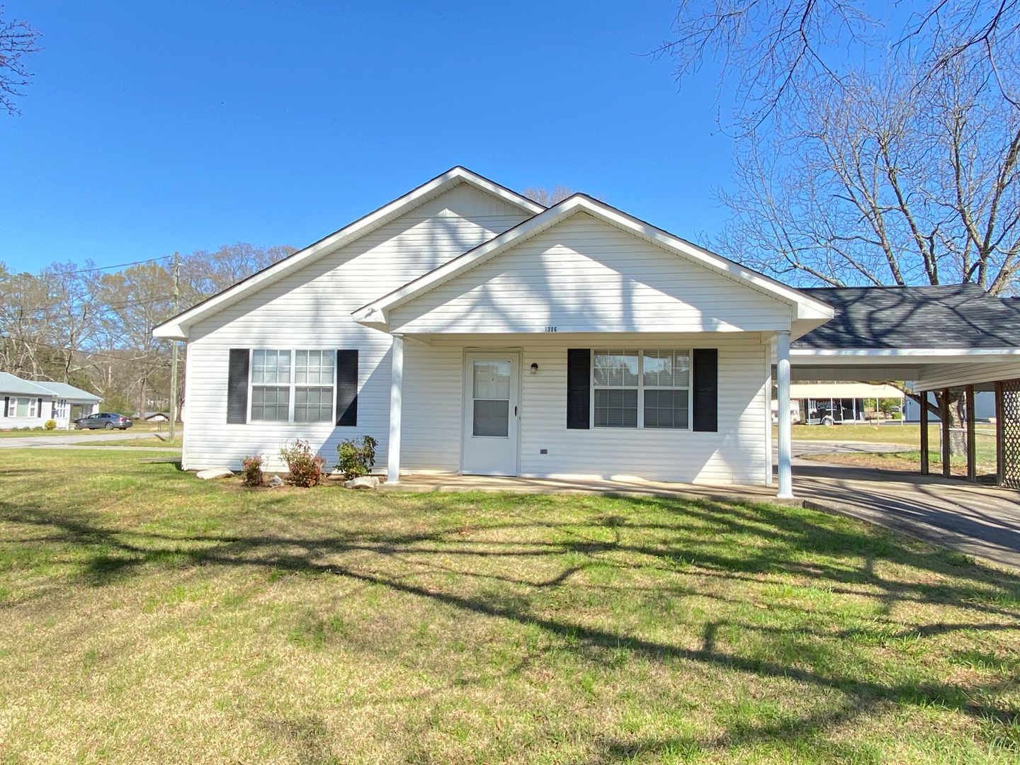 Jacksonville House: 1306 A Church Avenue SE