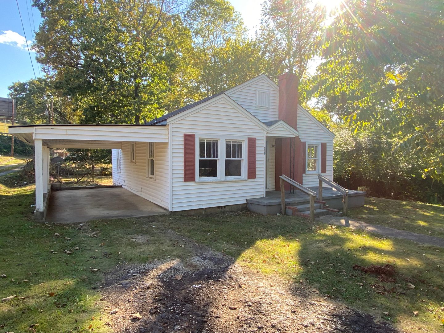 Anniston House: 210 E 28th Street