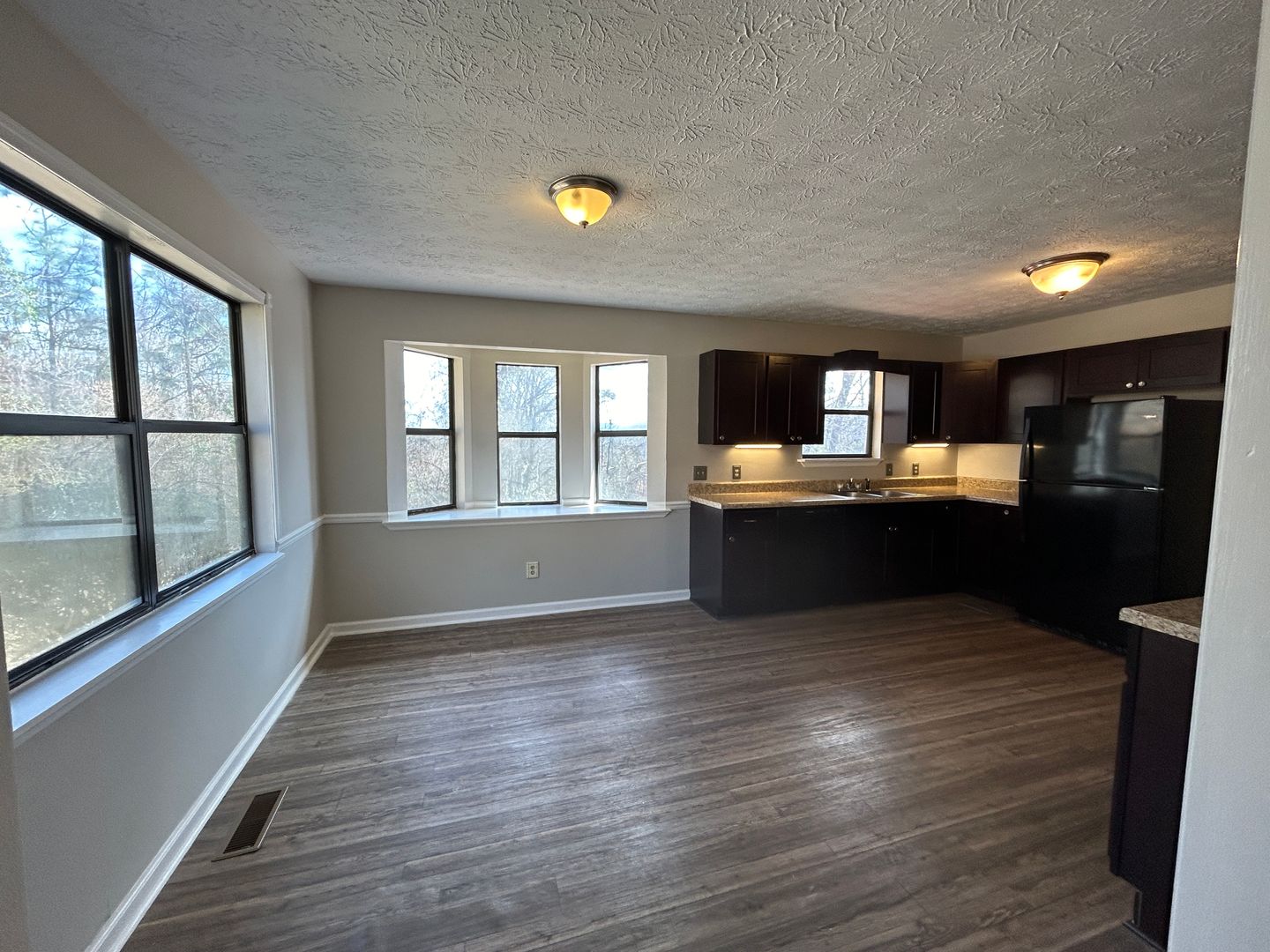 Oxford House: 901 Locke Drive