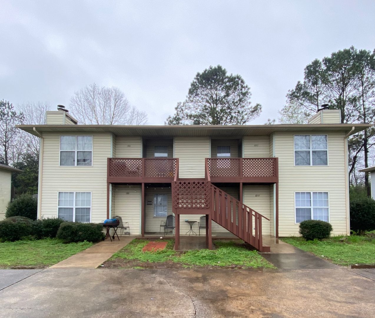 Anniston Apartment: Willow Point