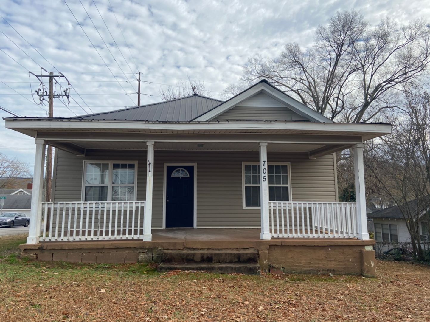 Anniston House: 705 Knox Avenue