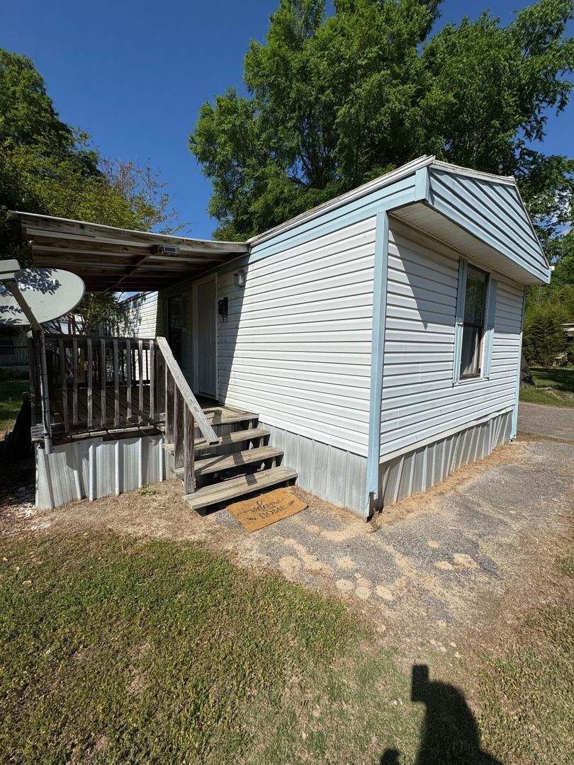 Jacksonville Apartment: 707 E Francis Street