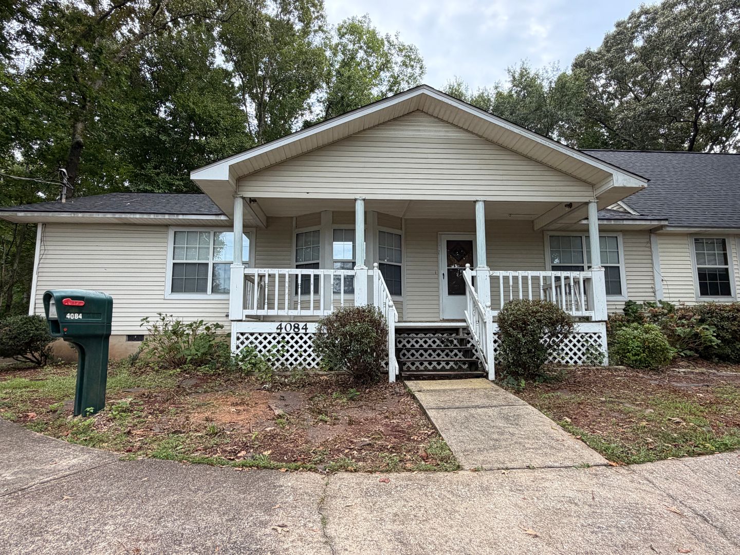 Oxford House: 4084 Friendship Road