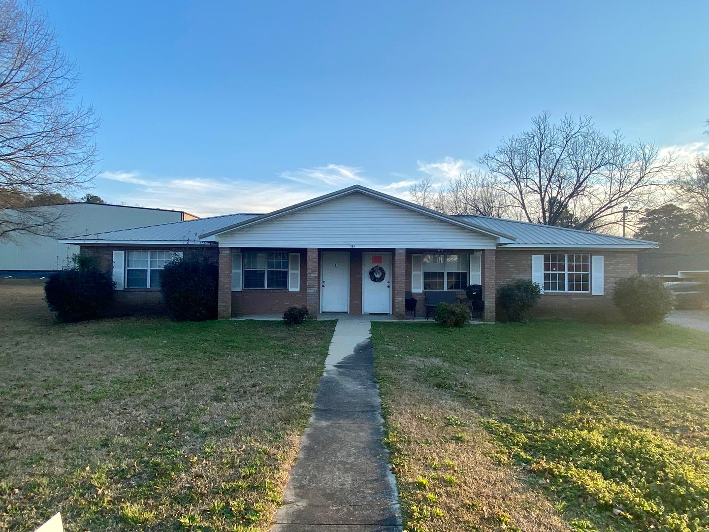Jacksonville House: 203 B Tarver Street