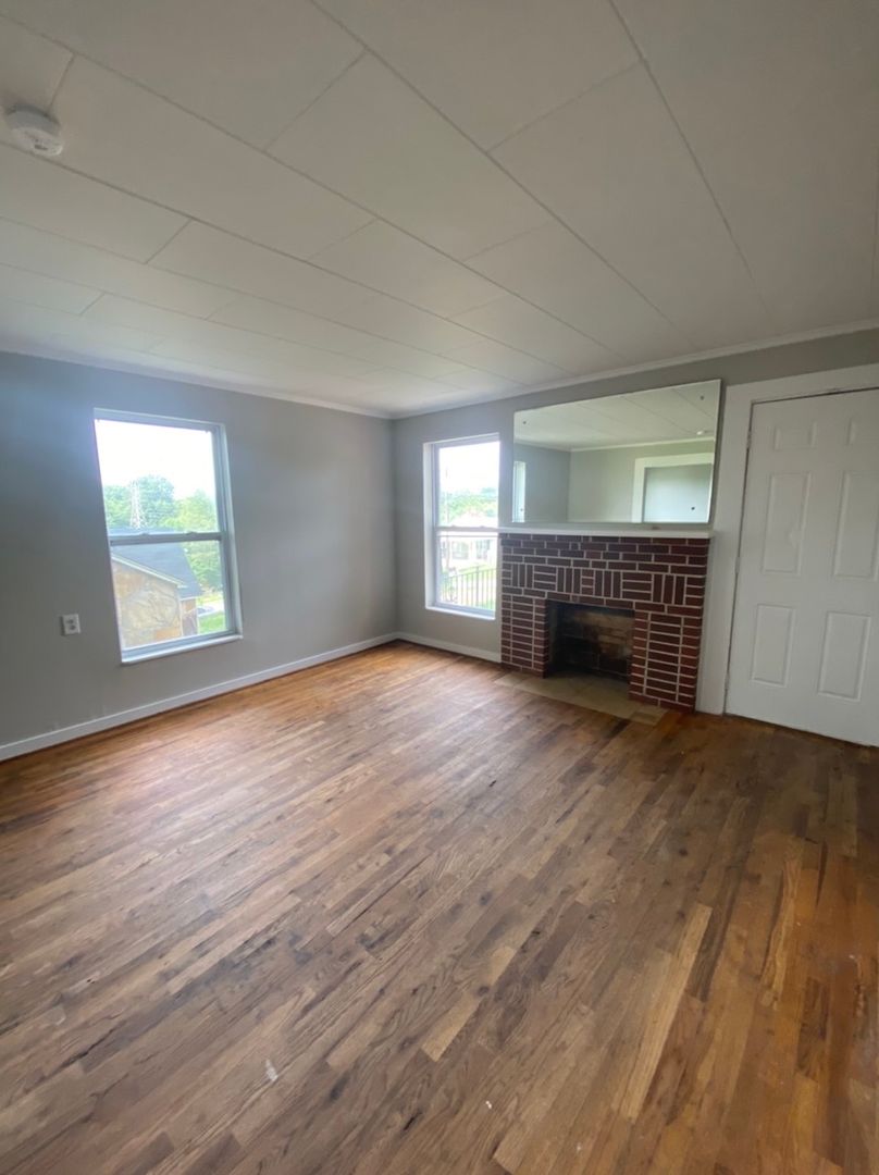 Anniston House: 1006 Patterson Street