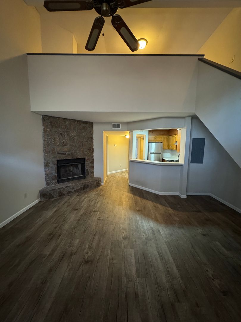 Jacksonville House: 105 Summit Drive