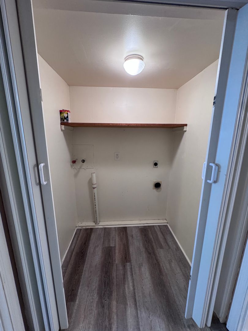 Anniston Apartment: 2116 Legrande
