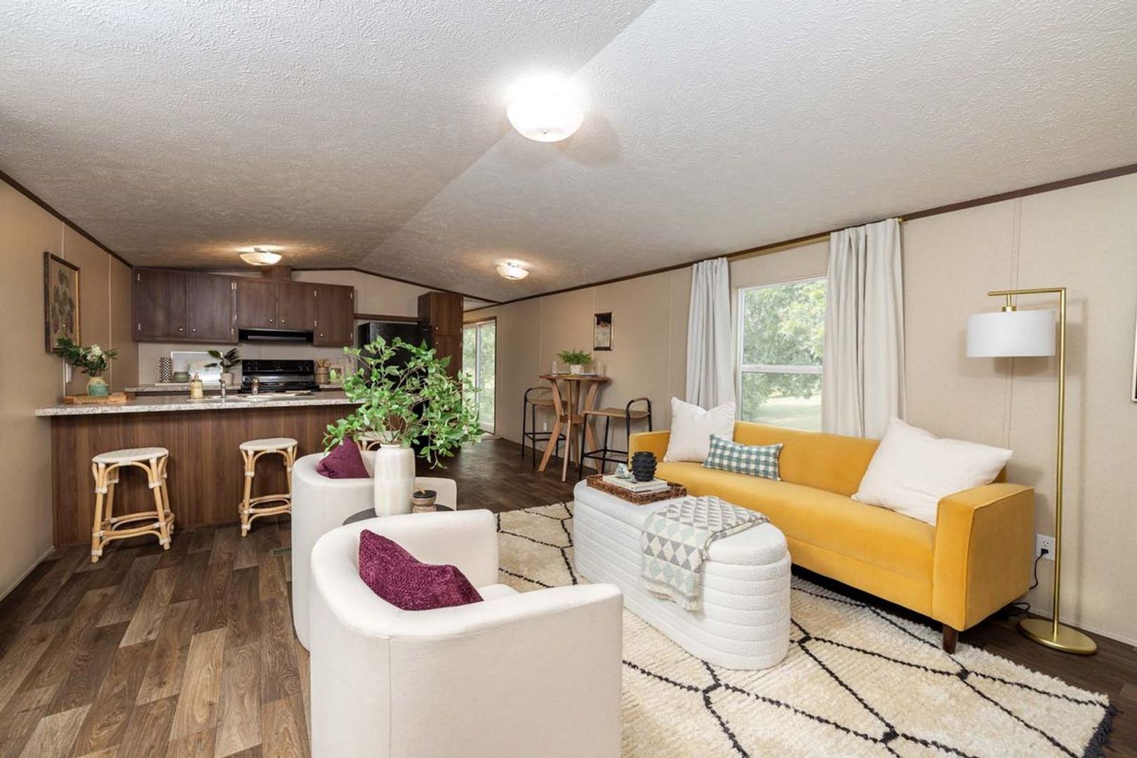 Oxford Apartment: 88 My Drive