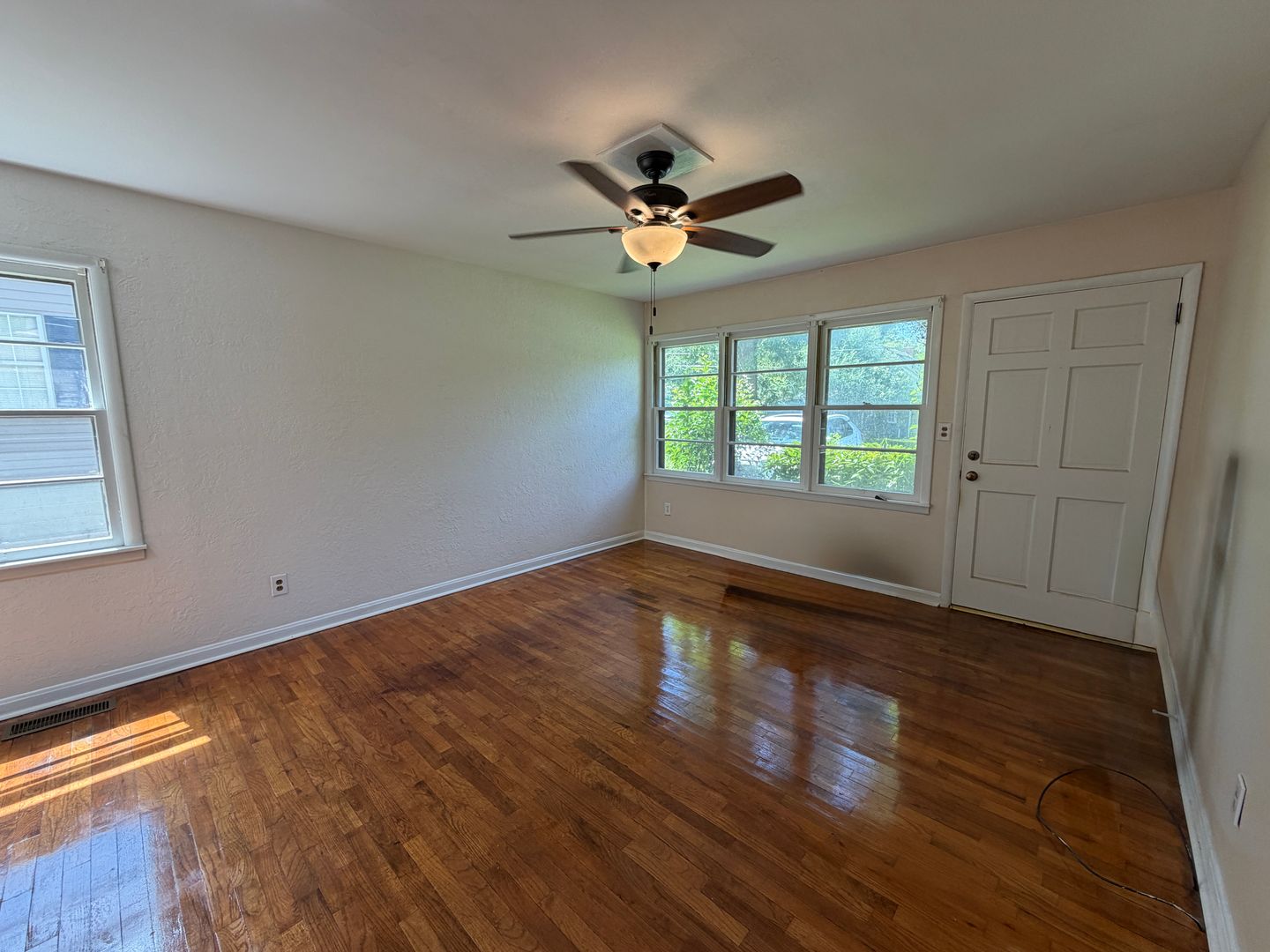 Anniston House: 808 W 32nd Street