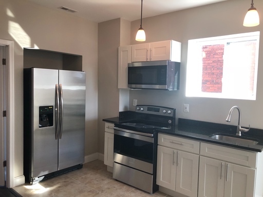 1 Bedroom Apartment – 2206 N Charles St - Unit 6, 3rd Floor Front, Baltimore, MD 21218