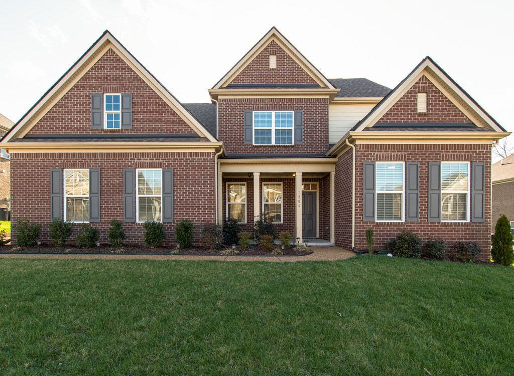 Brentwood House: 1205 Cressy Lane