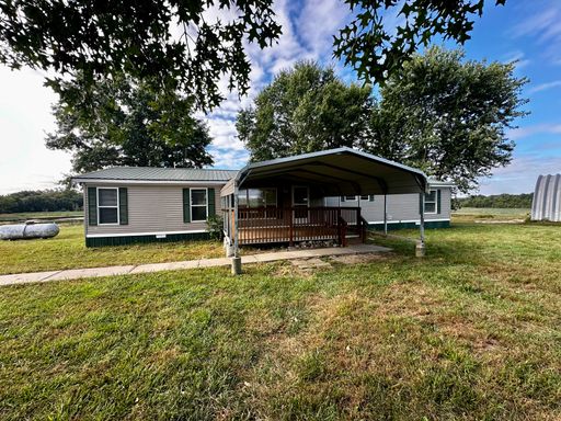 740 County Rd 102, Fayette, MO 65248