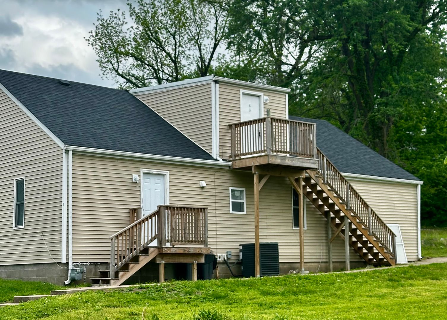 Boonville Apartment: 1214 Commercial St