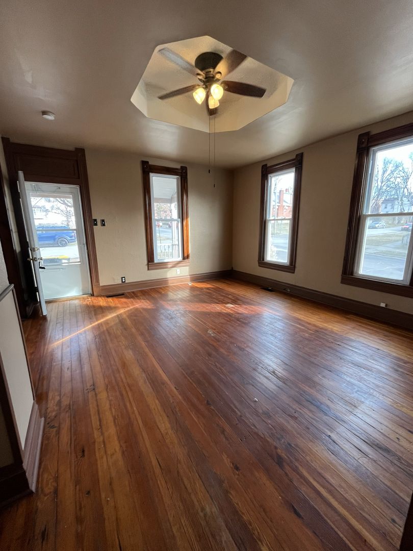 Boonville House: 215 3rd St.