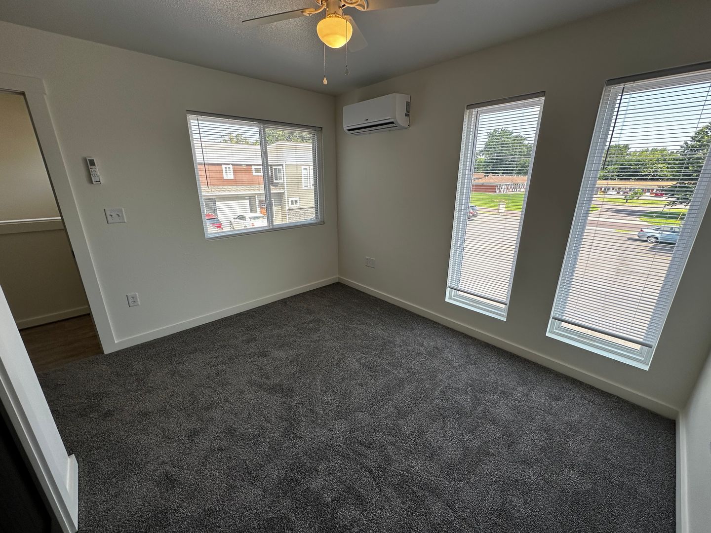 Sedalia Apartment: 1350 E 24th St