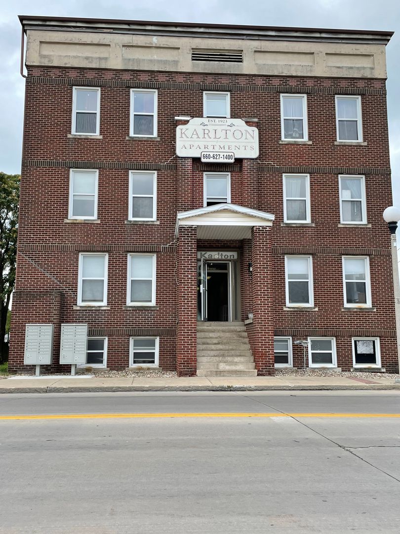 Kirksville Apartment: 202 E Jefferson - 202 E Jefferson St #304